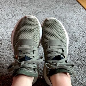 Adidas pod 53.1 sneakers